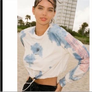 Urban Outfitters paradox tie-dye drawcord hem cropped tee size small blue